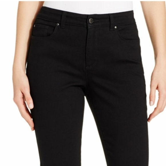 NEW CHARTER CLUB SIZE 6 PETITE SHORT BLACK JEANS - Picture 2 of 8